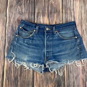 501 Levi’s Jean Shorts - Size 33 x 34 (16”)